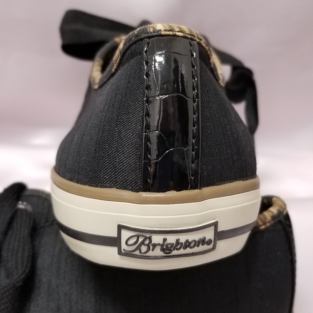 NWT Brighton "Safari" Ribbon Lace Sneakers - Picture 6 of 7